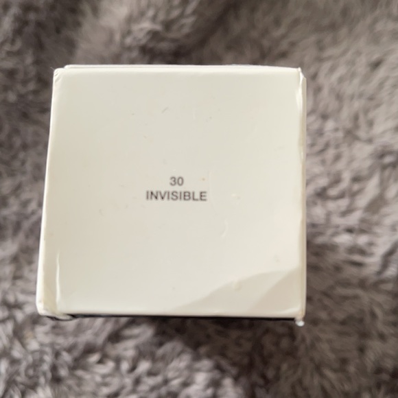 Marc Jacobs 30 Invisible Under(cover) Perfecting Coconut Face Primer - Picture 7 of 7